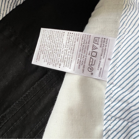 Like new black chino shorts - size 8 - Picture 2 of 4